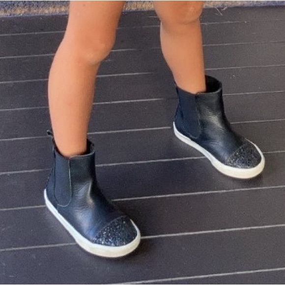 Little Marc Jacob’s Chelsea sneaker boot 26 - Picture 2 of 13